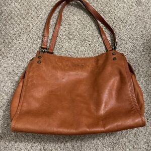 FINAL...American Leather Co Lenox Shoulder Bag
